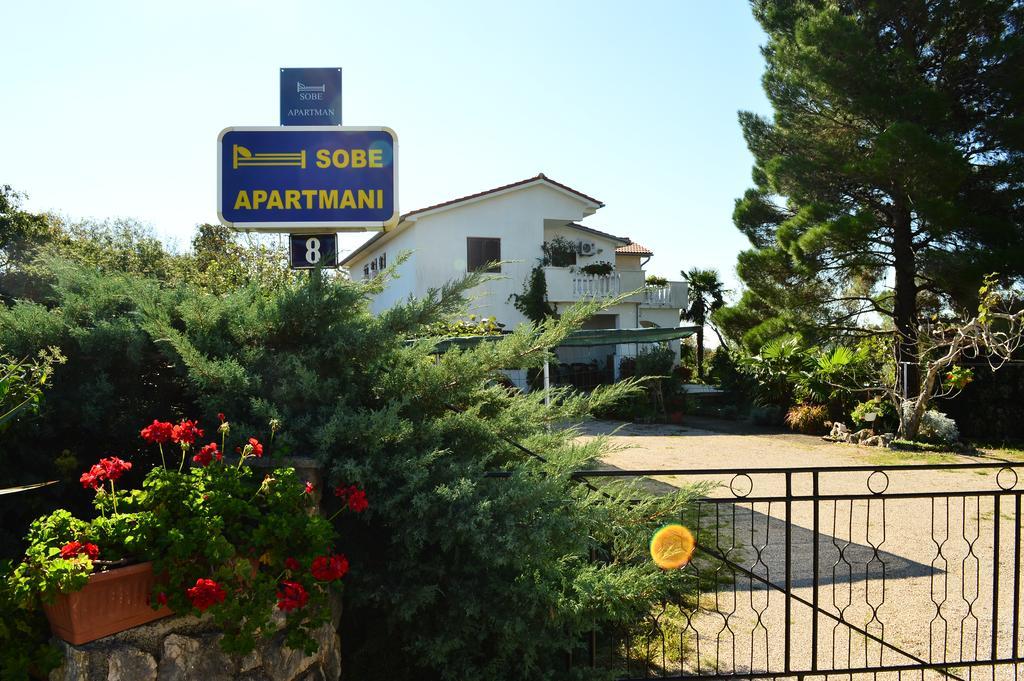 Apartments Stivic Pinezići 外观 照片