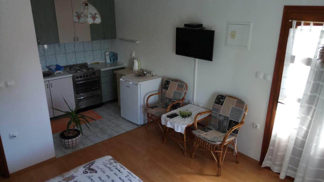Apartments Stivic Pinezići 外观 照片